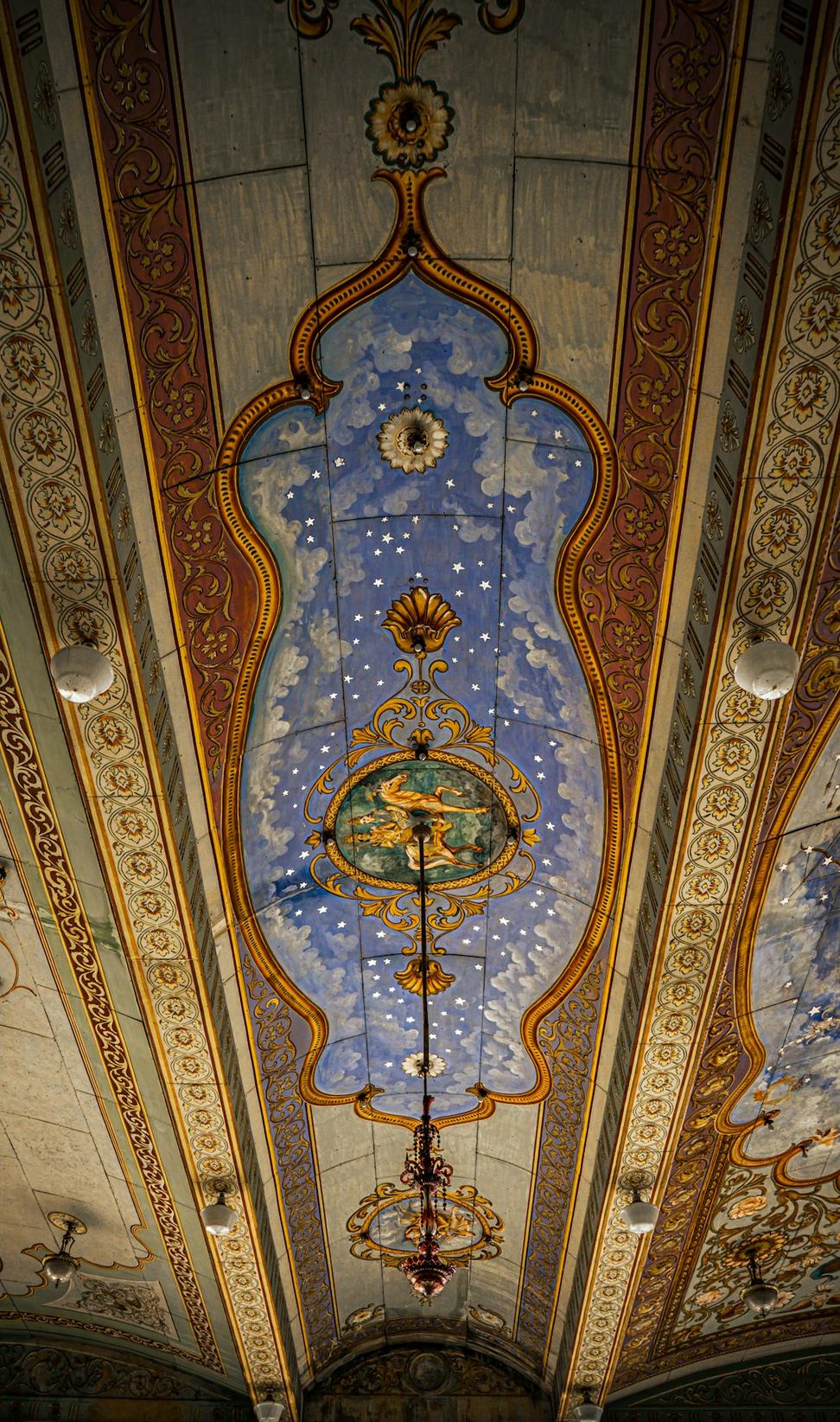 Heritage ceiling details